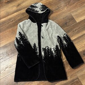 Alpine Studio reversible coat- Size Small